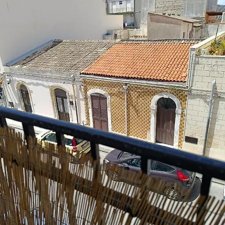 Citrus Apartment